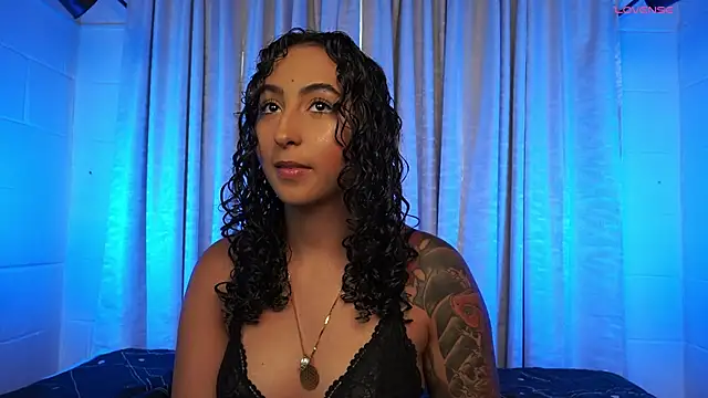 Snapshot of agatha_collins_ chatting on September 29, 2025, 6:57 pm agatha collins  online show from September 29, 2025, 6:57 pm