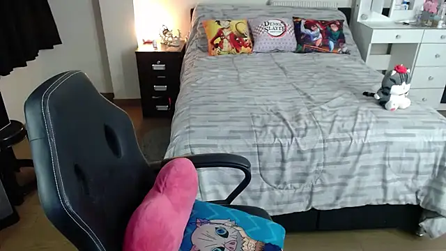 Snapshot of kittykat18x chatting on October 26, 2025, 1:50 am kittykat18x online show from October 26, 2025, 1:50 am