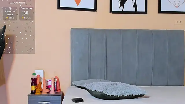 Snapshot of crystall06 chatting on October 2, 2025, 2:09 pm crystall06 online show from October 2, 2025, 2:09 pm