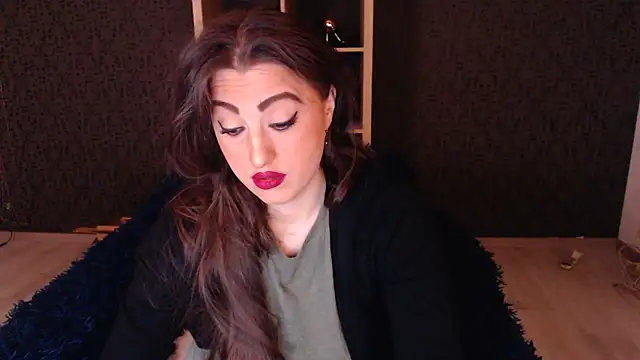 RebeccaStone online show from December 1, 2025, 3:18 am