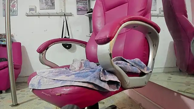 Snapshot of CAMILA--REY chatting on January 19, 2026, 12:09 pm CAMILA--REY online show from January 19, 2026, 12:09 pm