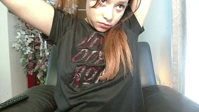 3littleschoolteens online show from September 8, 2025, 4:06 pm