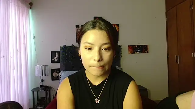 Snapshot of 3littleschoolteens chatting on October 21, 2025, 4:17 pm 3littleschoolteens online show from October 21, 2025, 4:17 pm