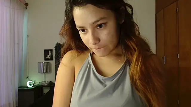 Snapshot of 3littleschoolteens chatting on October 29, 2025, 5:34 pm 3littleschoolteens online show from October 29, 2025, 5:34 pm