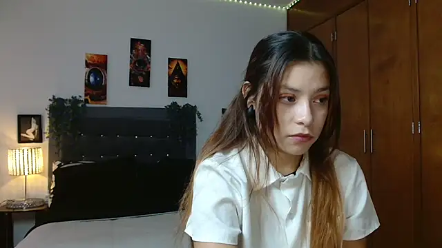 Snapshot of 3littleschoolteens chatting on October 24, 2025, 7:35 pm 3littleschoolteens online show from October 24, 2025, 7:35 pm