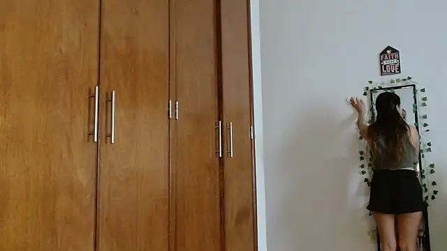 3littleschoolteens online show from January 16, 2026, 7:51 pm