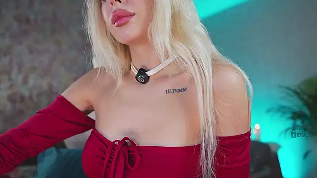 misstics  online show from November 25, 2025, 10:32 pm