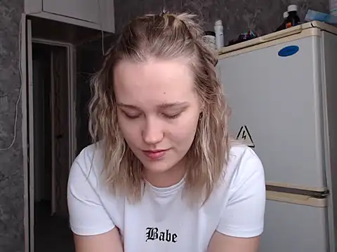 Snapshot of miya_miya21 chatting on October 29, 2025, 4:00 am miya miya21 online show from October 29, 2025, 4:00 am