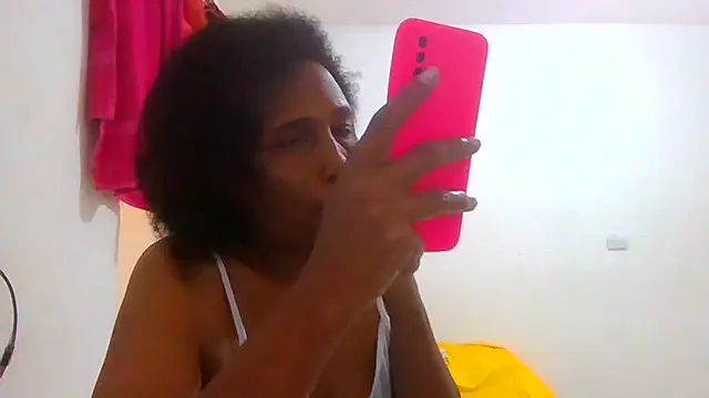 Snapshot of Aishamara chatting on September 17, 2025, 4:09 pm Aishamara online show from September 17, 2025, 4:09 pm