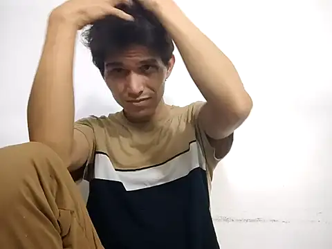 Snapshot of PrivCamZone chatting on October 26, 2025, 1:50 am PrivCamZone online show from October 26, 2025, 1:50 am