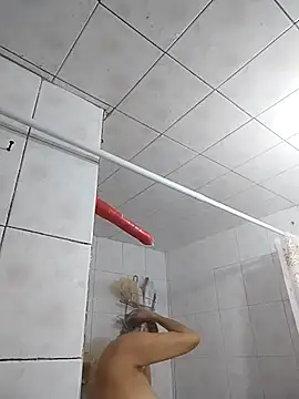 LaInsaciableIntensa online show from October 27, 2025, 6:09 pm