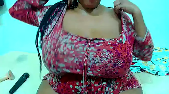 Ebonylovelyx online show from December 12, 2024, 7:04 pm