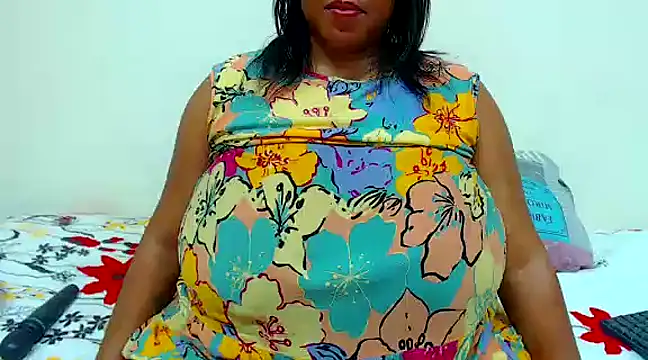 Ebonylovelyx online show from December 21, 2024, 9:47 pm