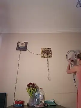 Snapshot of Keli_Jessi chatting on February 20, 2026, 1:35 pm Keli Jessi online show from February 20, 2026, 1:35 pm