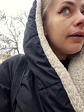 Snapshot of Keli_Jessi chatting on February 21, 2026, 1:13 pm Keli Jessi online show from February 21, 2026, 1:13 pm