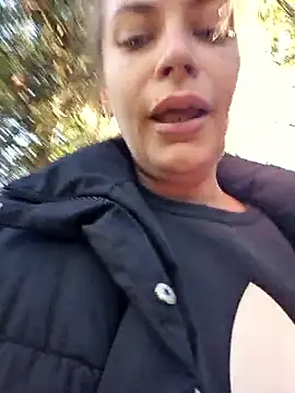 Keli Jessi online show from October 12, 2025, 1:34 pm