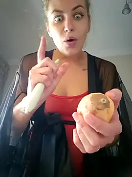 Keli Jessi online show from October 15, 2025, 6:16 pm