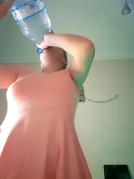 Snapshot of Keli_Jessi chatting on February 17, 2026, 6:16 pm Keli Jessi online show from February 17, 2026, 6:16 pm