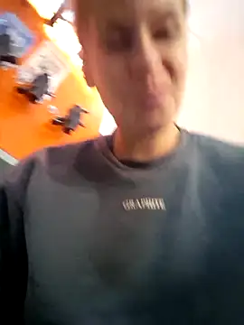 Keli Jessi online show from October 1, 2025, 1:15 pm