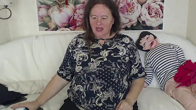 FlaviaSquirts online show from October 2, 2025, 7:23 am