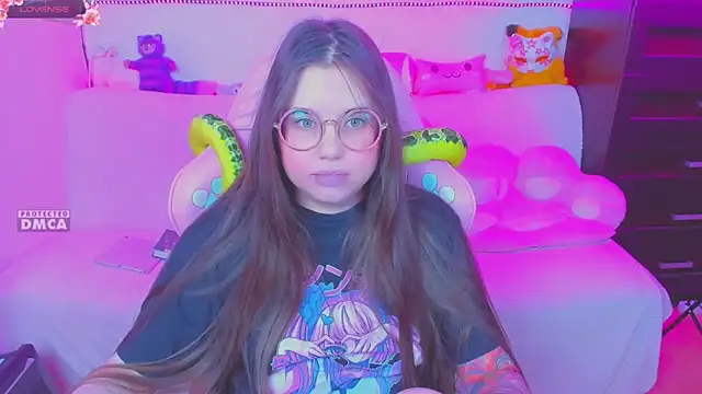 Lolisuccub online show from February 4, 2025, 6:27 pm