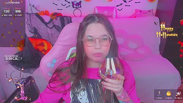 Snapshot of Lolisuccub chatting on December 2, 2025, 5:36 pm Lolisuccub online show from December 2, 2025, 5:36 pm