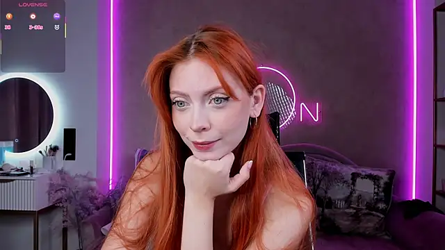 lika lil online show from October 9, 2025, 2:56 am