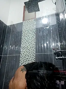 Snapshot of LunaZambrano chatting on October 3, 2025, 12:39 pm LunaZambrano online show from October 3, 2025, 12:39 pm