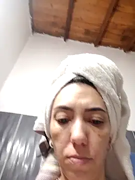 Snapshot of LunaZambrano chatting on September 23, 2025, 4:36 pm LunaZambrano online show from September 23, 2025, 4:36 pm