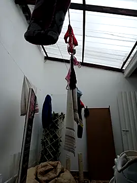 Snapshot of LunaZambrano chatting on September 22, 2025, 11:27 am LunaZambrano online show from September 22, 2025, 11:27 am