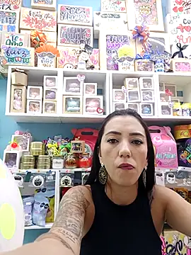 Snapshot of LunaZambrano chatting on September 24, 2025, 6:03 pm LunaZambrano online show from September 24, 2025, 6:03 pm