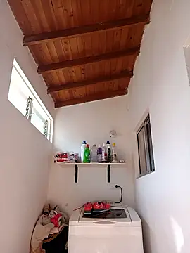 Snapshot of LunaZambrano chatting on September 25, 2025, 2:34 pm LunaZambrano online show from September 25, 2025, 2:34 pm