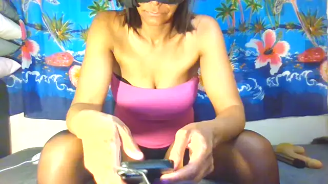 laetitiafun online show from March 8, 2025, 10:13 pm
