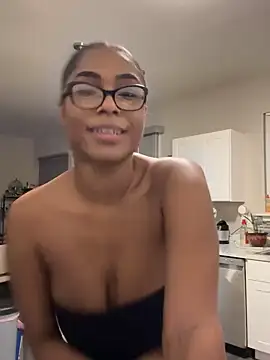 CandyLuxxxx online show from December 29, 2024, 5:21 am