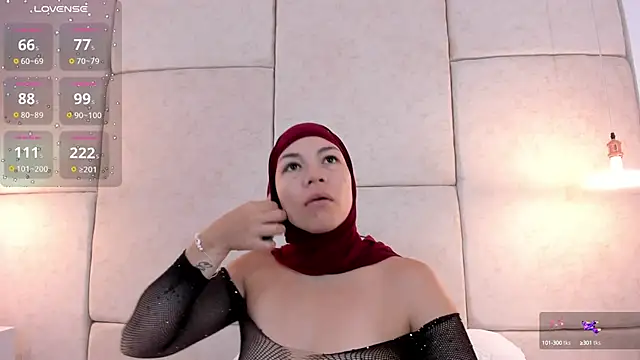 Snapshot of aisha_vs chatting on October 1, 2025, 12:09 pm aisha vs online show from October 1, 2025, 12:09 pm