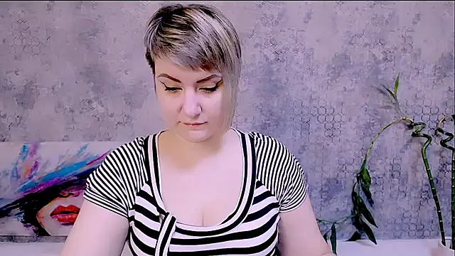 Djullia online show from November 16, 2025, 6:07 am