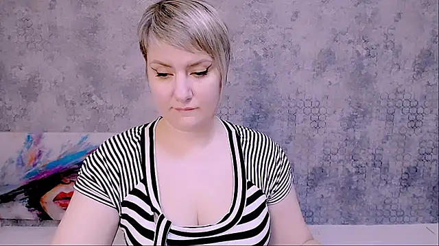 Djullia online show from February 28, 2025, 3:26 pm