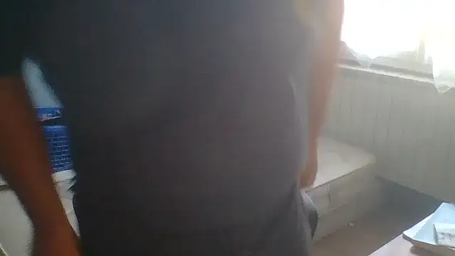 manubm03 online show from September 18, 2025, 7:55 am