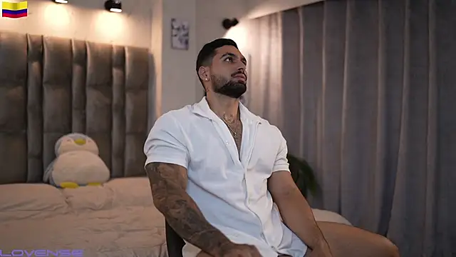 Snapshot of john_king29 chatting on October 31, 2025, 12:29 am john king29 online show from October 31, 2025, 12:29 am