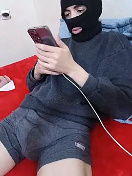 arabqueen online show from November 11, 2025, 8:25 pm