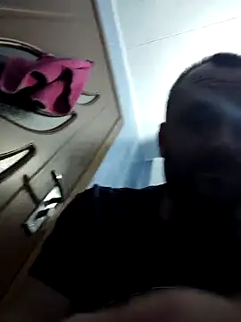 Snapshot of Govora chatting on February 23, 2025, 8:22 pm Govora online show from February 23, 2025, 8:22 pm