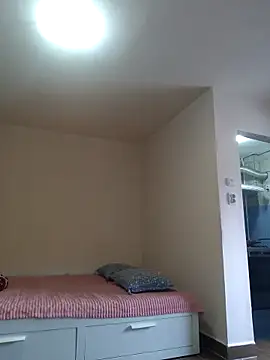 Snapshot of Govora chatting on March 1, 2025, 1:51 pm Govora online show from March 1, 2025, 1:51 pm