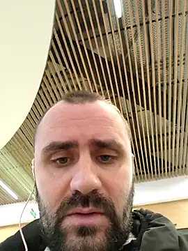 Snapshot of Govora chatting on February 18, 2025, 3:20 pm Govora online show from February 18, 2025, 3:20 pm