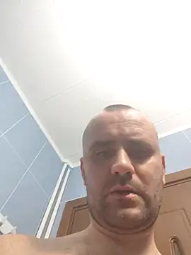 Snapshot of Govora chatting on February 1, 2025, 11:37 pm Govora online show from February 1, 2025, 11:37 pm