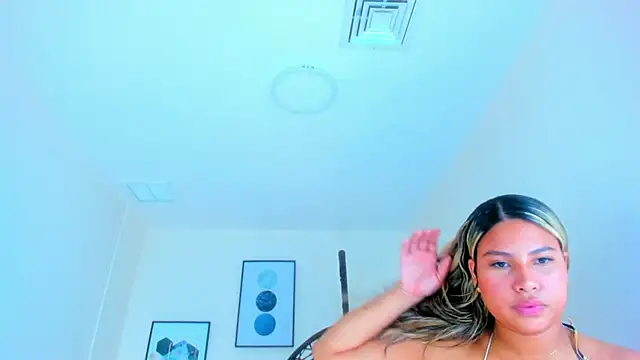 Carlota peach online show from March 10, 2025, 9:45 am