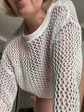 Snapshot of sensualEmilia chatting on May 17, 2026, 11:10 am sensualEmilia online show from May 17, 2026, 11:10 am