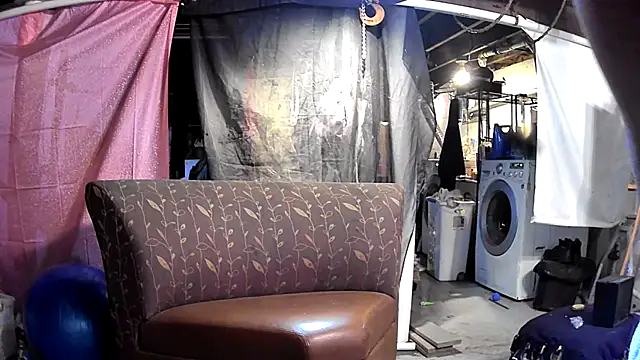 Snapshot of cum4calvin chatting on March 15, 2025, 3:37 pm cum4calvin online show from March 15, 2025, 3:37 pm