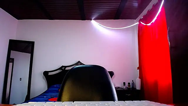 Snapshot of Deiby_casas chatting on February 23, 2025, 9:59 pm Deiby casas online show from February 23, 2025, 9:59 pm