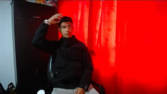 Snapshot of Deiby_casas chatting on September 14, 2025, 6:52 pm Deiby casas online show from September 14, 2025, 6:52 pm