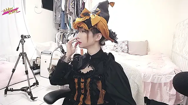 abbykitty online show from October 12, 2025, 1:34 pm